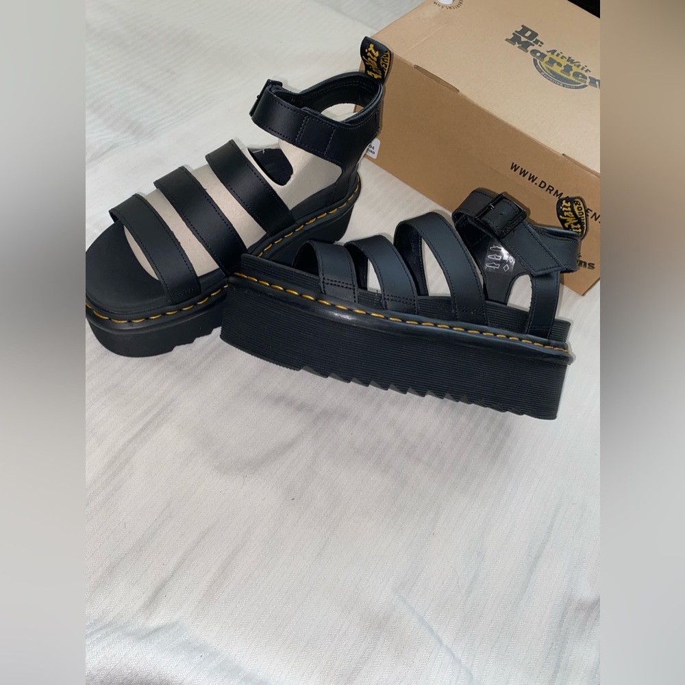 NEW! Never Worn! Blair Platform Doc Marten Sandals